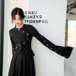 紅葉服飾 品牌故事、設(shè)計(jì)理念與時(shí)尚影響力